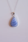 Colgante gota calcedonia en plata de ley