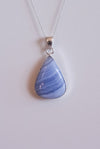 Colgante gota calcedonia en plata de ley