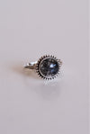 Anillo circular cuarzo turmalinado en plata de ley