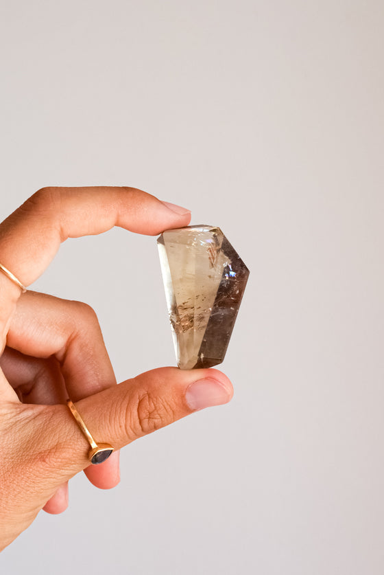 Formas libres pulidas de citrino natural