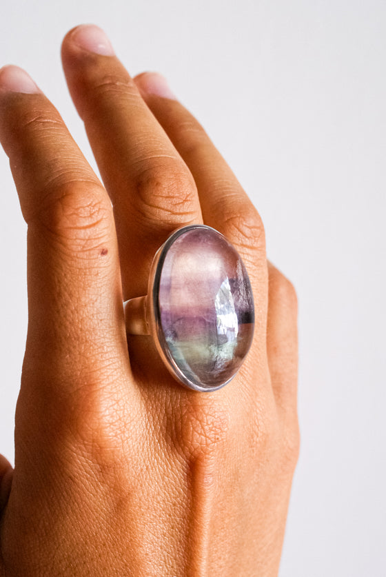 Anillo super grande de fluorita en plata