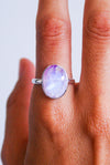 Anillo ovalado piedra luna rosa en plata de ley