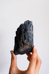 Turmalina negra en bruto