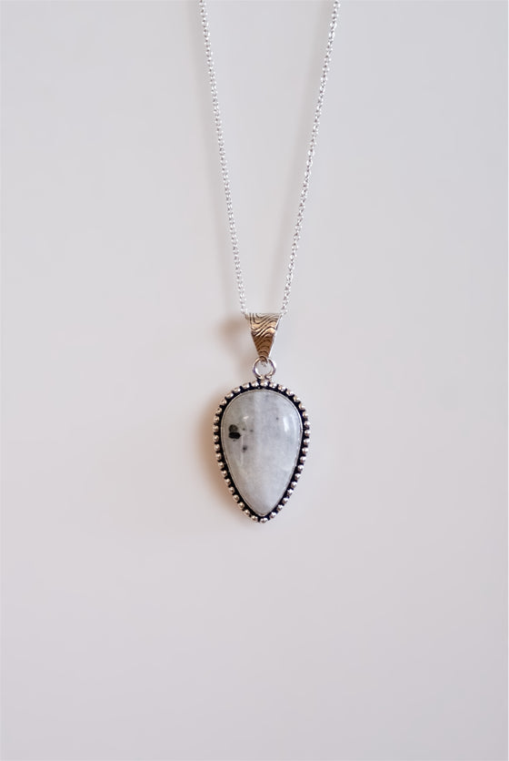 Colgante Rustico de Piedra Luna en plata
