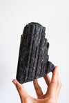 Turmalina negra en bruto