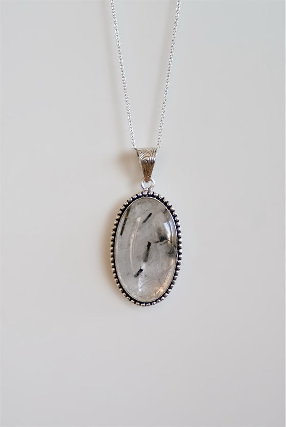 Colgante rústico de Cuarzo Turmalinado en plata