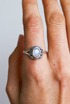 Anillo ananda de piedra luna en plata