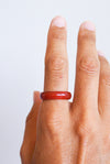 Anillo banda mineral ágata teñida
