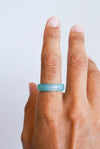 Anillo banda mineral ágata teñida