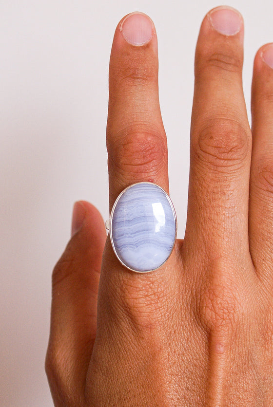 Anillo de Calcedonia en plata de ley