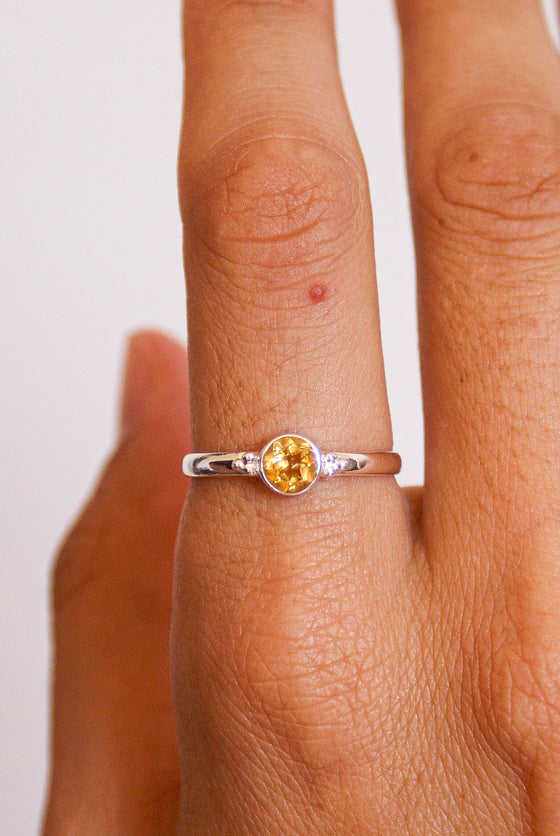 ANILLO DE CITRINO PLATA DE LEY 925