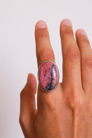 Anillo grande de rodonita