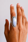 ANILLO DHARMA PIEDRA LUNA EN PLATA DE LEY