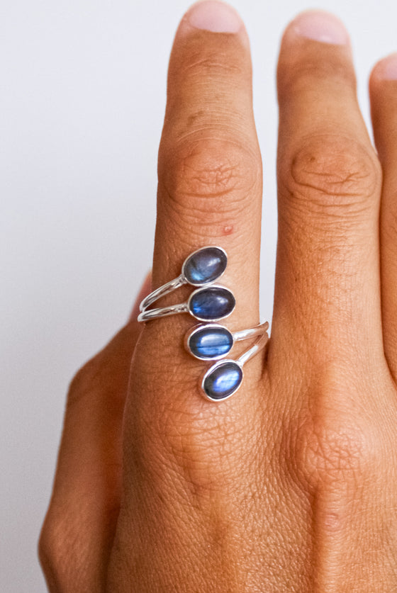 Anillo Diosa de Labradorita