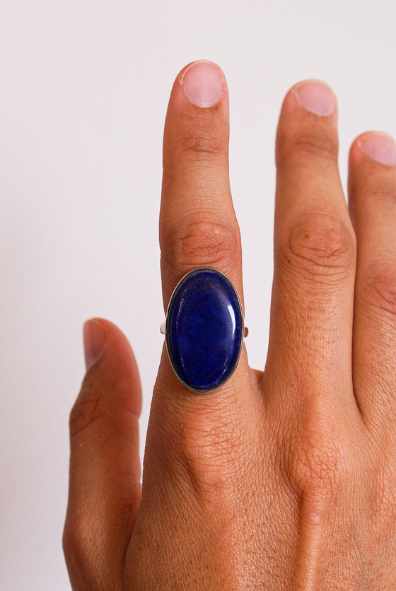 Anillo grande de Lapislázuli en plata