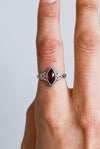 Anillo kaya granate en plata