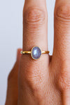 ANILLO DE LABRADORITA FACETADA BAÑADO EN ORO