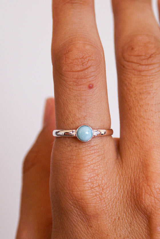 Anillo de Larimar en plata