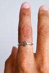 Anillo de Moldavita en bruto y plata