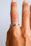 Anillo de Moldavita en bruto y plata