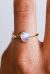 ANILLO DE PIEDRA LUNA FACETADA BAÑADO EN ORO