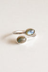 Anillo ajustable de labradorita en plata de ley