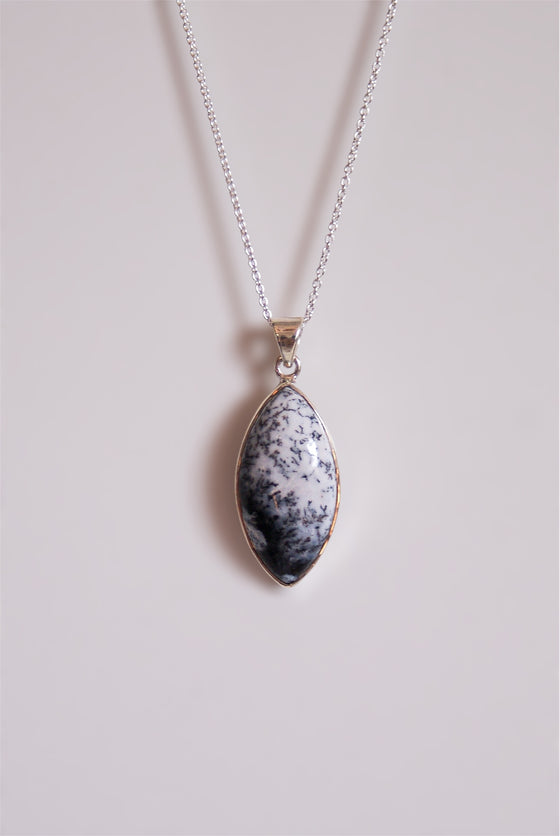 Colgante de Merlinita en plata