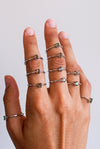 Anillo ajustable de moldavita en plata de ley