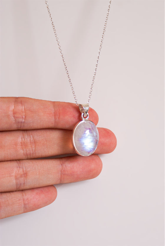 Colgante ovalado piedra luna en plata