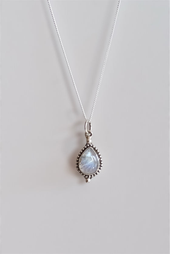 Colgante Shakti de Piedra Luna