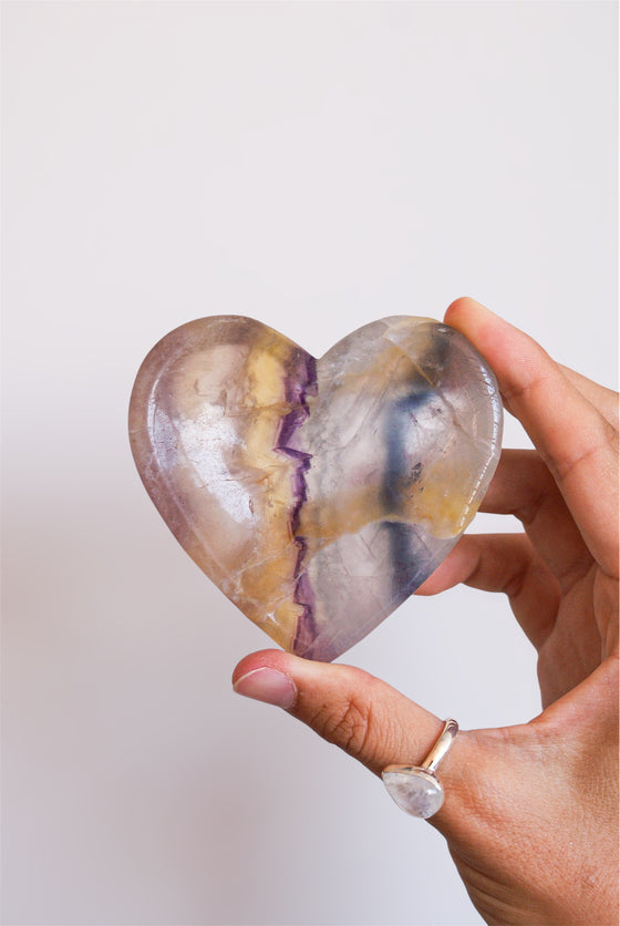 CUENCO CORAZÓN DE FLUORITA