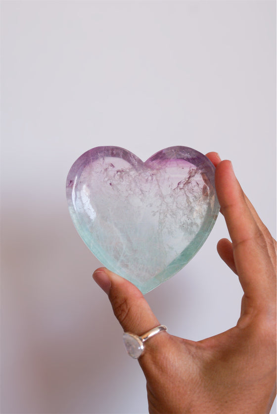 CUENCO CORAZÓN DE FLUORITA