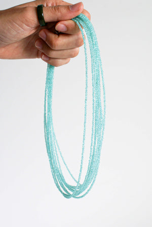 Gargantilla de ápatito azul