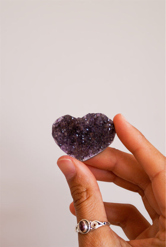Mini Drusa en forma de corazón de amatista