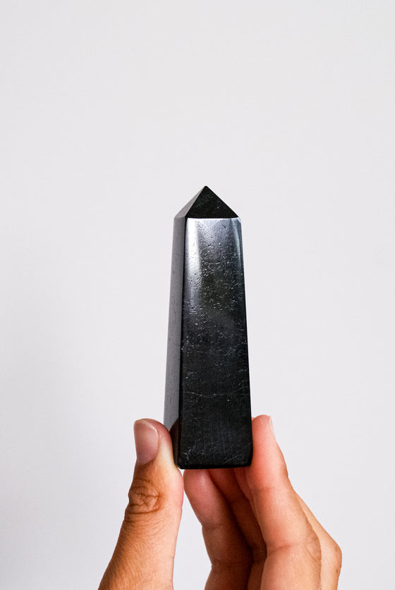 Obelisco de Turmalina negra