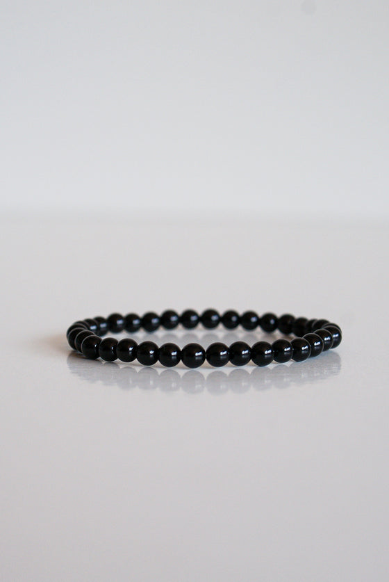 Pulsera infantil de turmalina negra