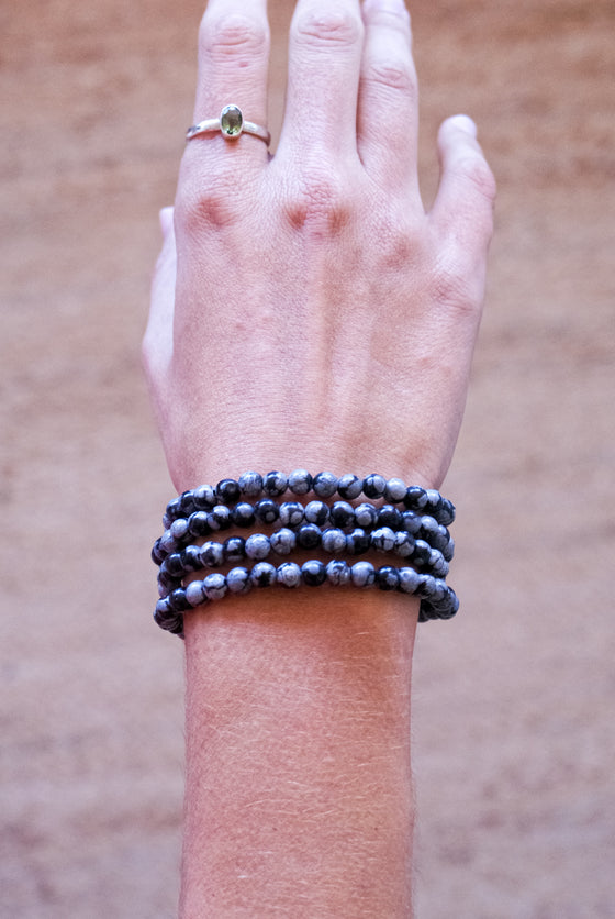 Pulsera de Obisidana nevada 6mm