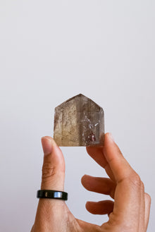  PUNTA DE CITRINO FANTASMA NATURAL