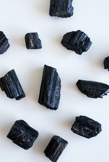  TURMALINA NEGRA EN BRUTO