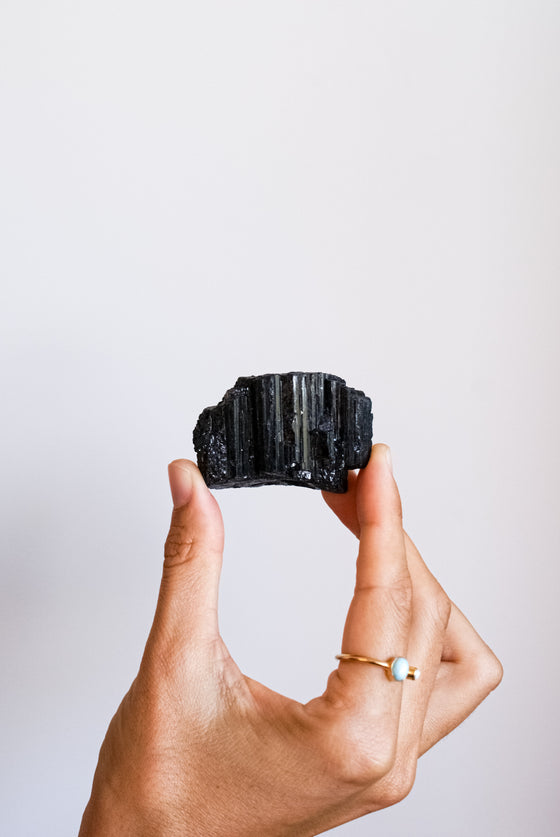 TURMALINA NEGRA EN BRUTO